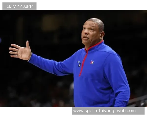 鲍威尔赞拉松为天生斗士期待他重返赛场改变比赛局势的拼搏精神